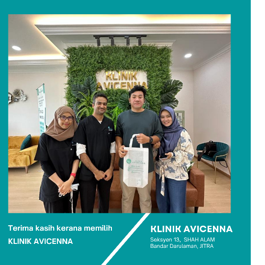 happy clients group photo from Klinik Avicenna